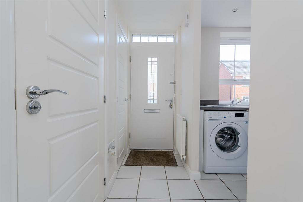 23, Hallum Way, Hednesford, Cannock, WS12 4 TX (3 o