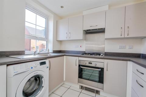 2 bedroom townhouse to rent, Hallum Way, Hednesford, Cannock WS12