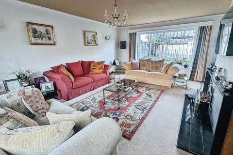 4 bedroom house to rent, Solihull Road, Shirley, Solihull B90 3LQ