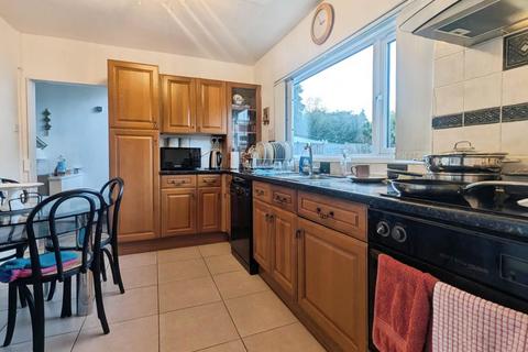 4 bedroom house to rent, Solihull Road, Shirley, Solihull B90 3LQ