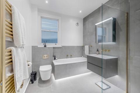 undefined, Iveley Road, London, SW4