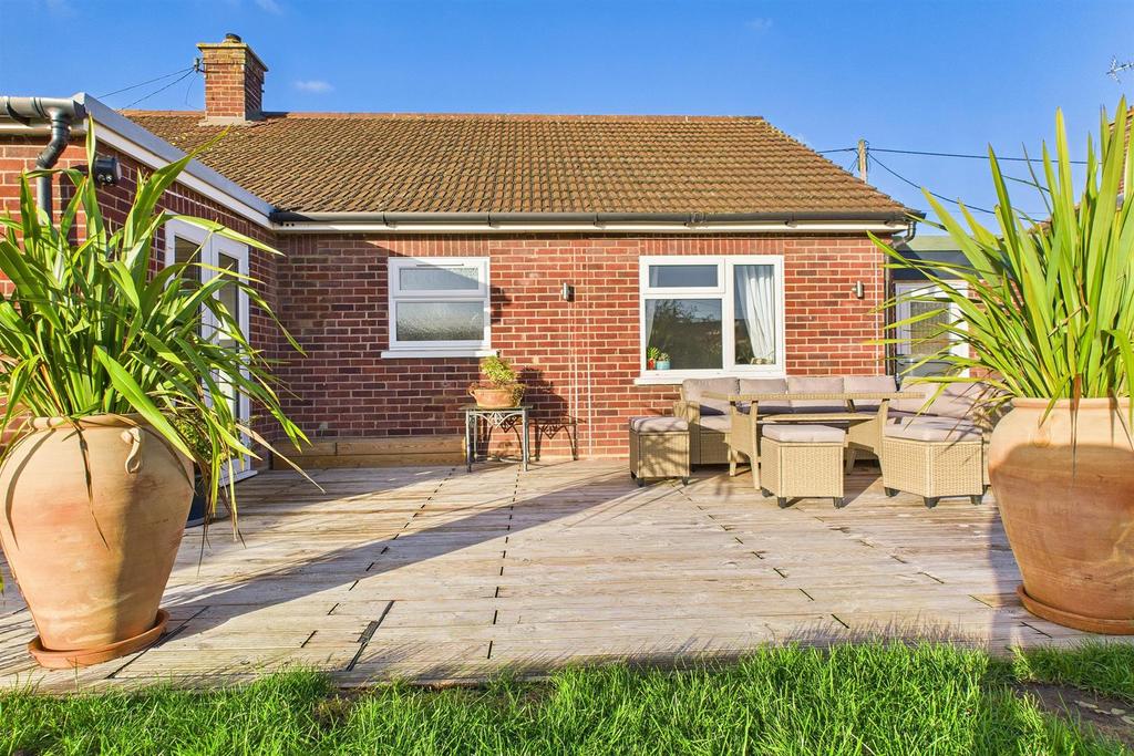Decking Area.jpg
