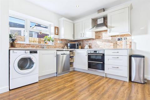 2 bedroom detached bungalow for sale, Burtontyne Avenue, Dereham