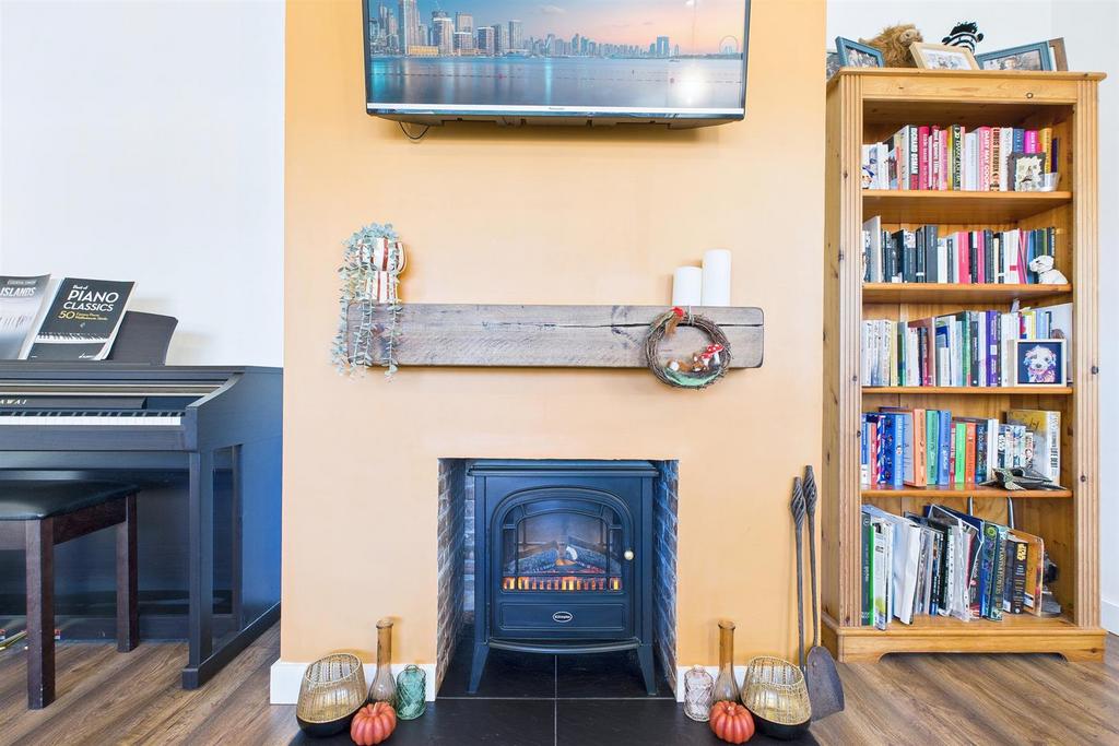 Fireplace.jpg