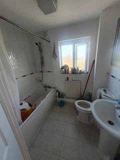 2 bedroom flat for sale, Allerton, Bradford BD8