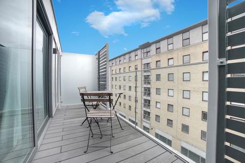 2 bedroom flat to rent, Globe View House, 169-173 Blackfriars Road, SE1