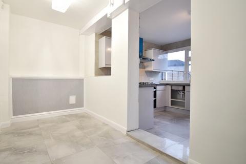 3 bedroom terraced house to rent, Langley Crescent, Dagenham RM9