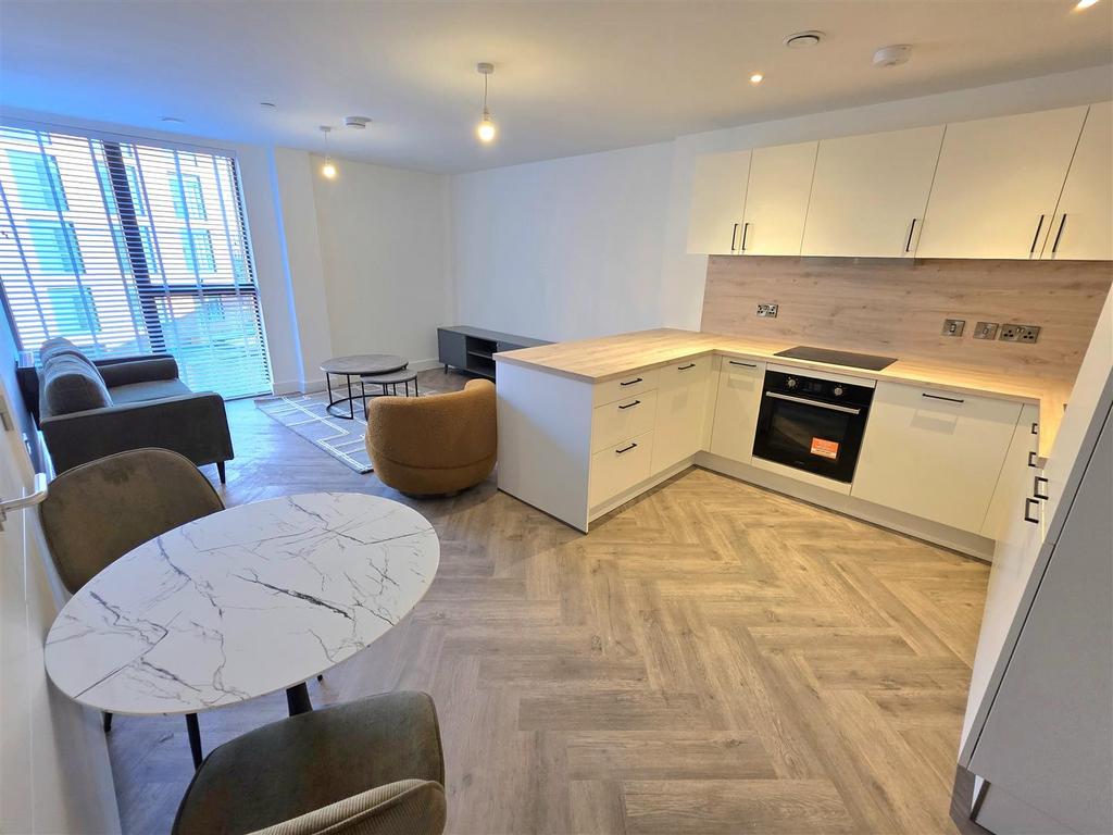 Kitchen/Dining