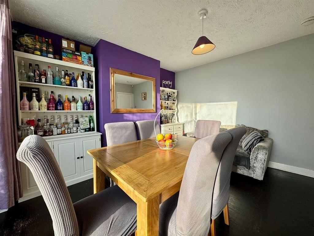 Dining room , 2.jpg