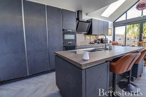undefined, Kimpton Avenue, Brentwood, CM15