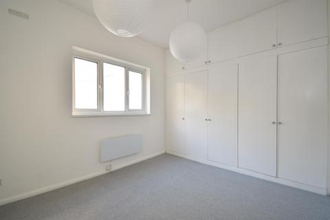 2 bedroom flat for sale, Sussex Road, St. Leonards-On-Sea
