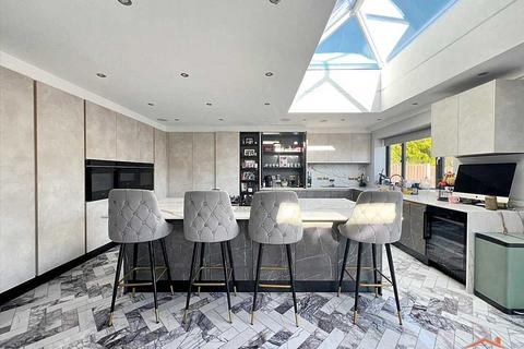 undefined, Highview Avenue, Edgware