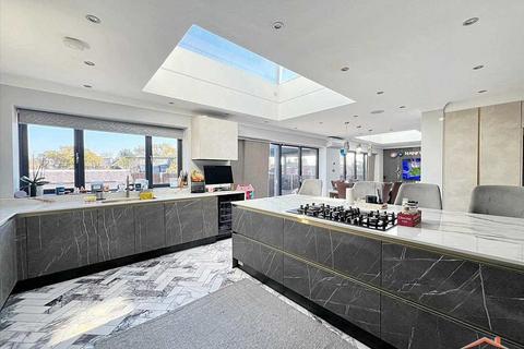 undefined, Highview Avenue, Edgware
