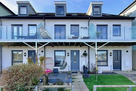 4 bedroom terraced house for sale, Barton Road, Plymouth PL9