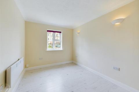 2 bedroom apartment to rent, Arthurs Close, Bristol BS16