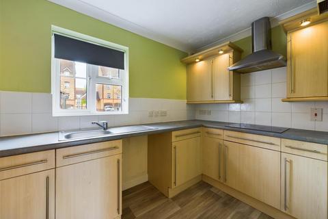 2 bedroom apartment to rent, Arthurs Close, Bristol BS16