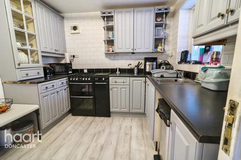 4 bedroom detached house for sale, Cedar Road, Balby, Doncaster