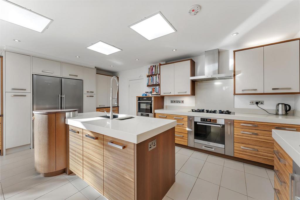 Breakfast Kitchen 6
