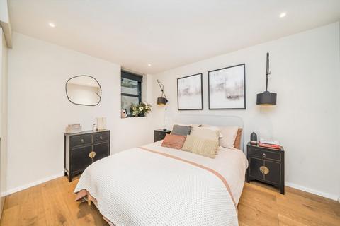 undefined, Kingston Road, London SW19