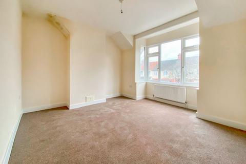 3 bedroom end of terrace house for sale, 18 Westmorland Road, Swindon, Wiltshire, SN1 2ND
