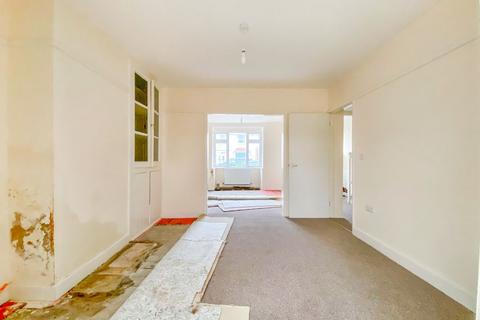 3 bedroom end of terrace house for sale, 18 Westmorland Road, Swindon, Wiltshire, SN1 2ND