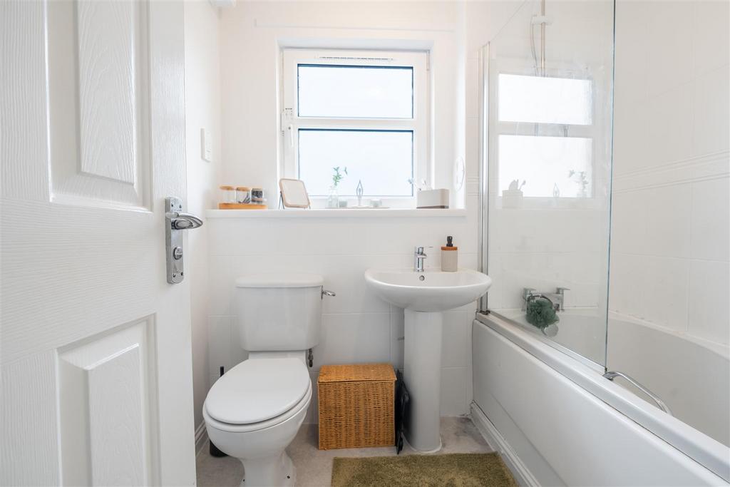 Bathroom.jpg