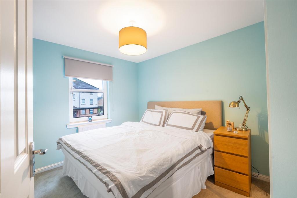 Bedroom.one.jpg
