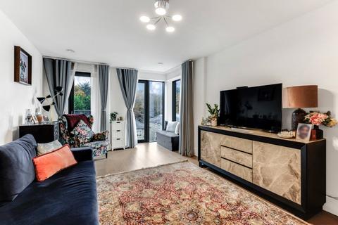 2 bedroom apartment for sale, Archway Road, Highgate