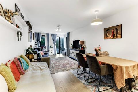 2 bedroom apartment for sale, Archway Road, Highgate