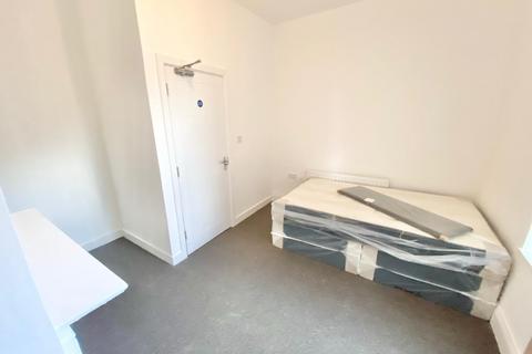 1 bedroom in a house share to rent, Farndon Road, Birmingham B8