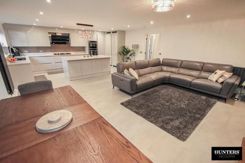 undefined, Grasleigh Avenue Allerton, Bradford, West Yorkshire, BD15 9AR