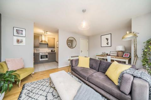 undefined, Strand Drive, Kew TW9