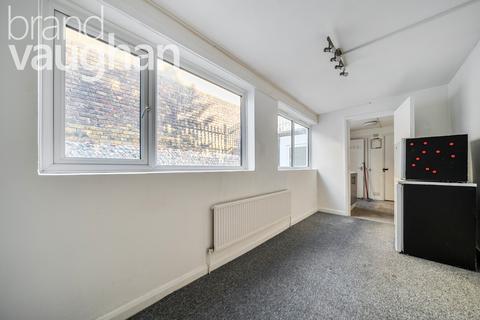 undefined, Grand Parade, Brighton, East Sussex, BN2