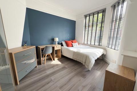 undefined, Heald Place, Manchester, M14