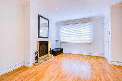 undefined, Bloxham Crescent, Hampton, TW12