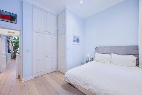 2 bedroom flat for sale, Courtfield Road, South Kensington, London, SW7
