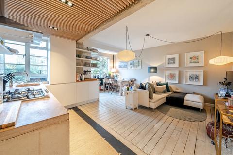 Brixton Hill, Brixton, London, SW2