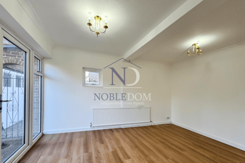 undefined, West Drayton, UB7