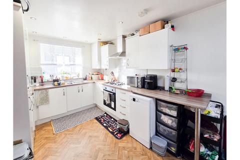 3 bedroom end of terrace house for sale, Milton Place, Bridgwater, Somerset