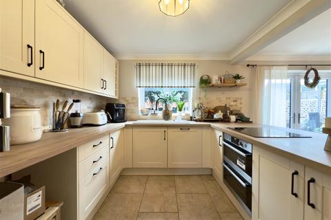 4 bedroom detached house for sale, Excelsior Gardens, Duston NN5