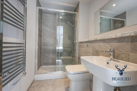 undefined, Luton LU1