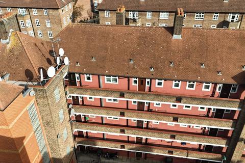 2 bedroom flat for sale, Homerton Road, London E9
