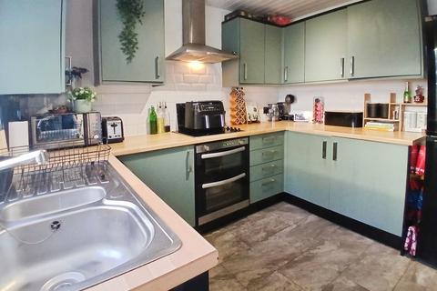 undefined, Mendip Close, Oldham OL2