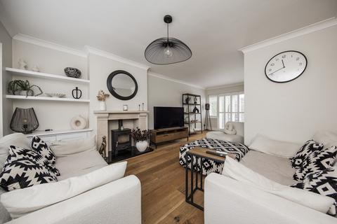 4 bedroom semi-detached house for sale, Middle Field, Pembury