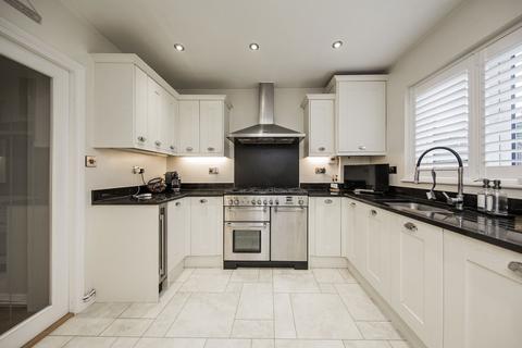4 bedroom semi-detached house for sale, Middle Field, Pembury