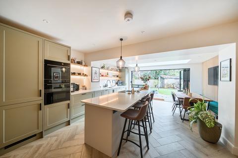 undefined, Westlecot Road, Old Town, Swindon, SN1