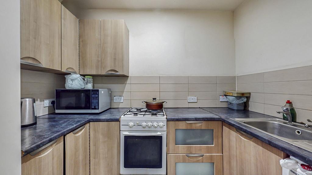12-web-or-mls-2 Clifford Place Flat 1.4 12