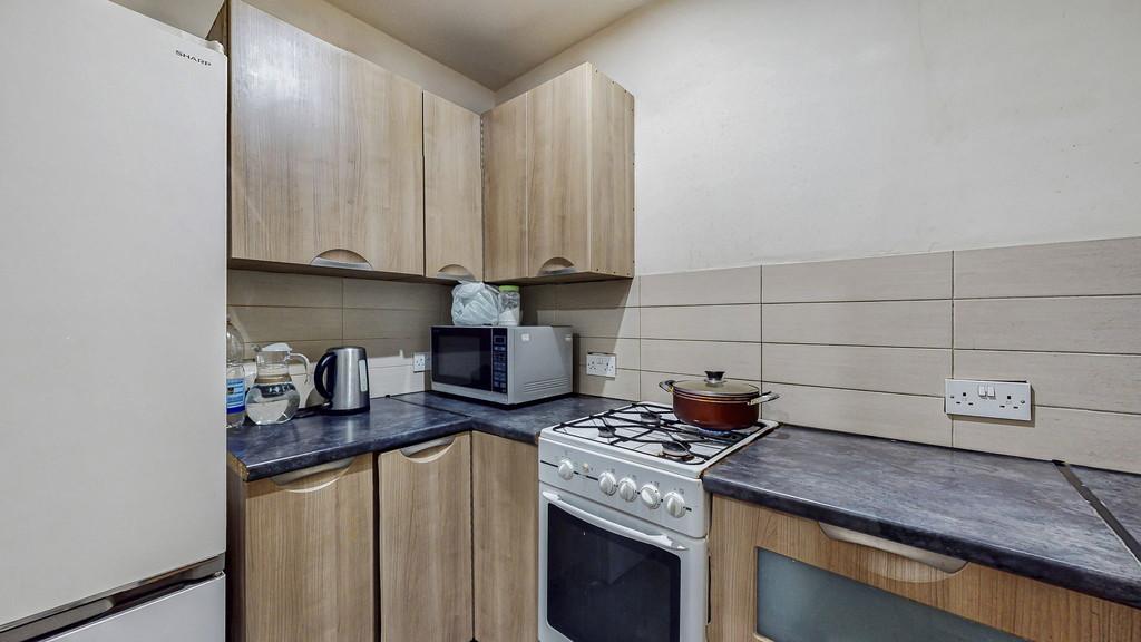 13-web-or-mls-2 Clifford Place Flat 1.4 13