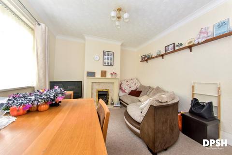 undefined, The Avenue, Outwood