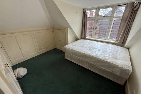 undefined, Powys Lane, London N14